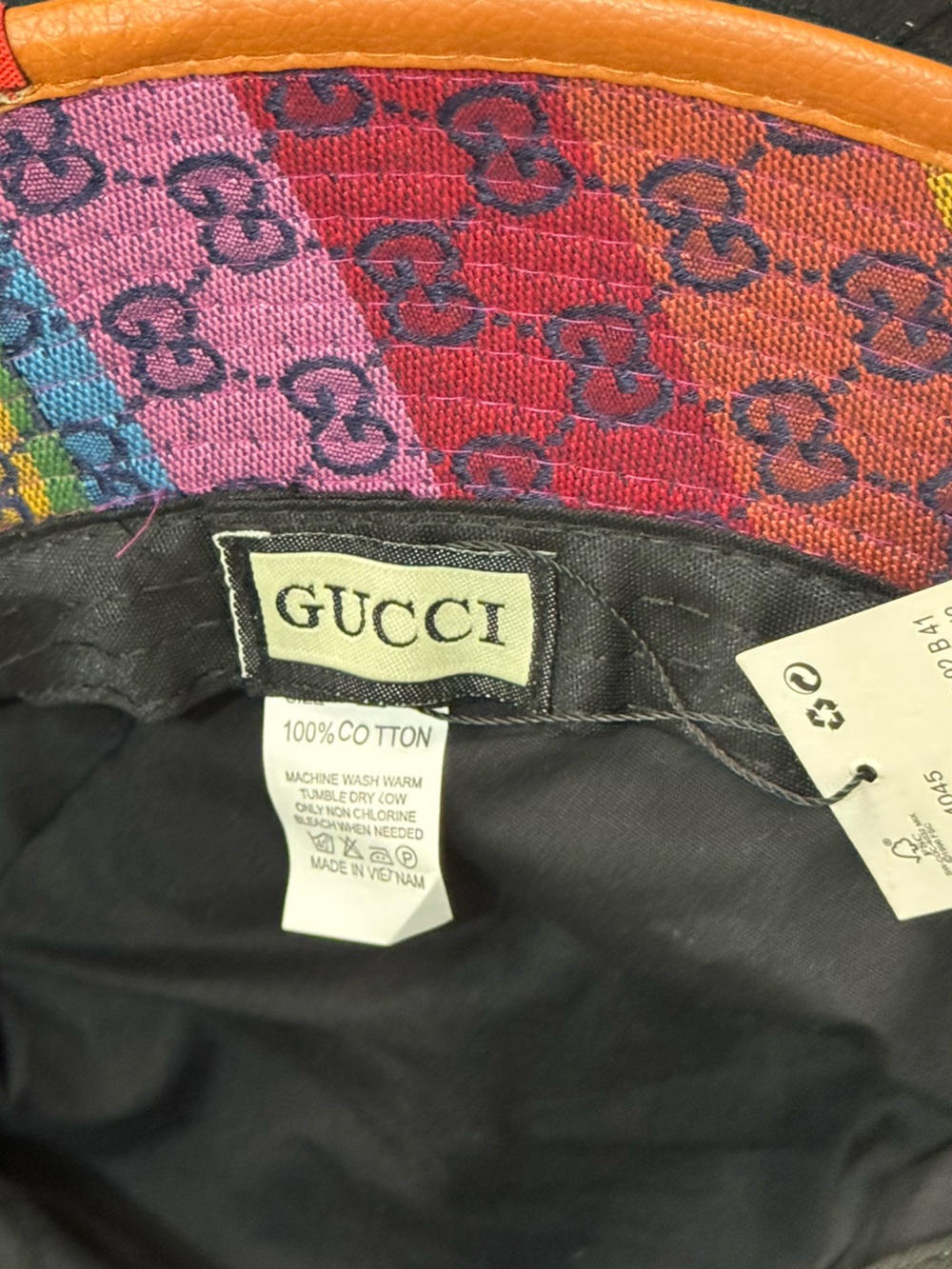 GUCCI Rainbow GG Logo Bucket Hat - Picture 4 of 5